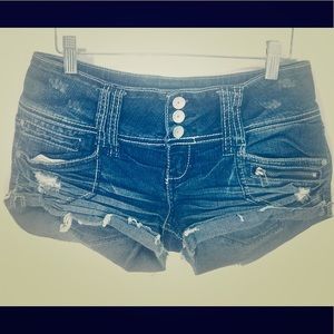 Almost Famous Frayed Distressed Short Shorts 7